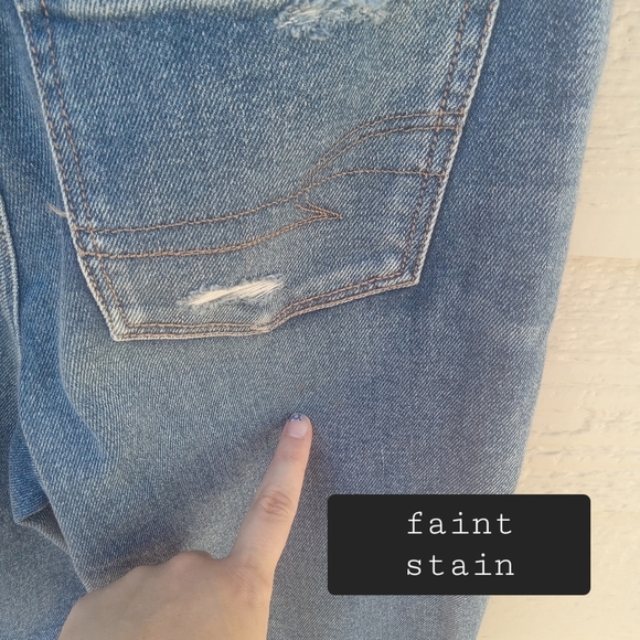 American Eagle Outfitters Women's Mom Straight Blue Jeans Size 0 Distressed - Picture 6 of 7